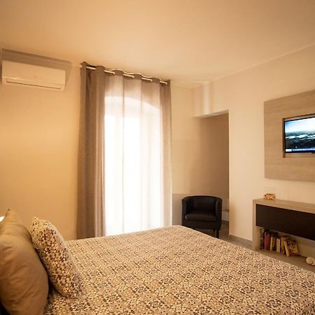 Guest House Centrale Barletta Bagian luar foto
