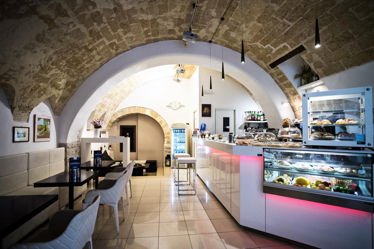 Guest House Centrale Barletta Bagian luar foto
